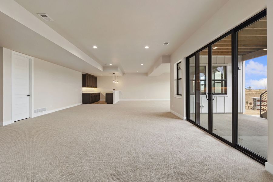 Spacious, unfurnished interior of a new home in RainDance, Windsor (Image 14). Spacious, unfurnished interior of a new home in RainDance, Windsor (Image 14).