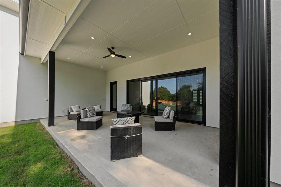 Furnished interior view inside a new home in , Dallas (Image 14).
