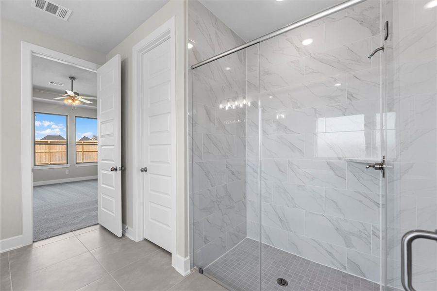 Furnished interior view inside a new home in Grange - 55', Katy (Image 6). Furnished interior view inside a new home in Grange - 55', Katy (Image 6).