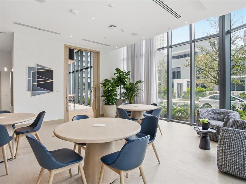 Community amenities in , Tampa (Image 71).