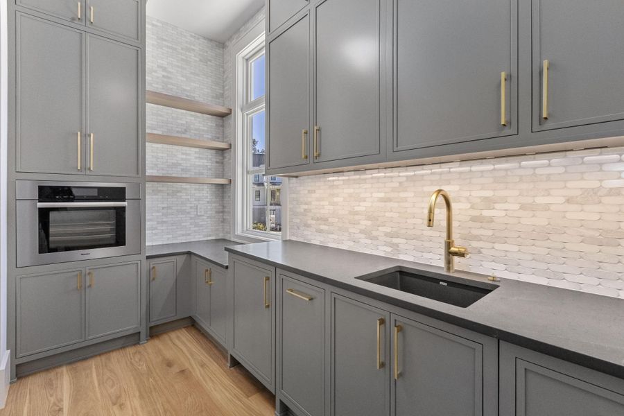 Furnished interior view inside a new home in , Charleston (Image 17).