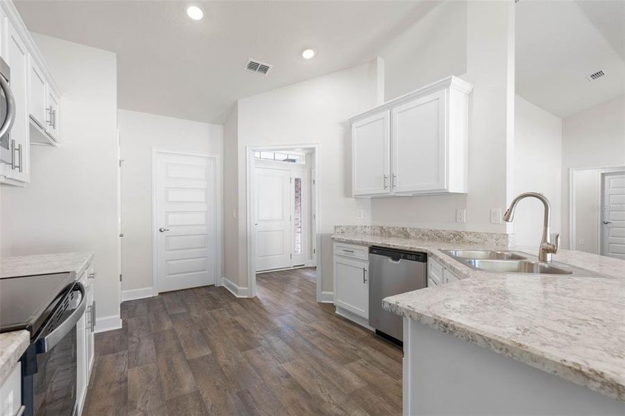 Furnished interior view inside a new home in Palm Coast, Palm Coast (Image 6).
