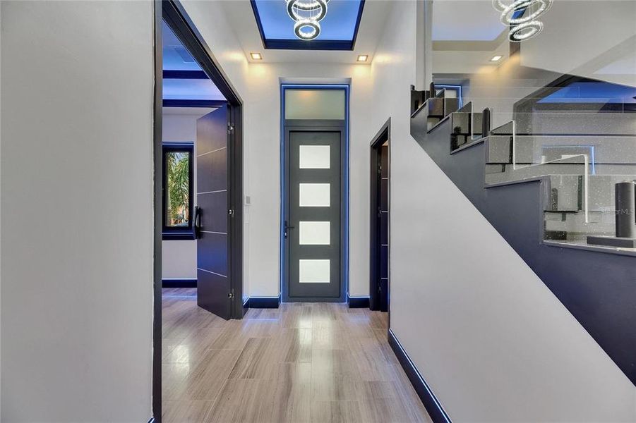 Spacious, unfurnished interior of a new home in , Apollo Beach (Image 83).