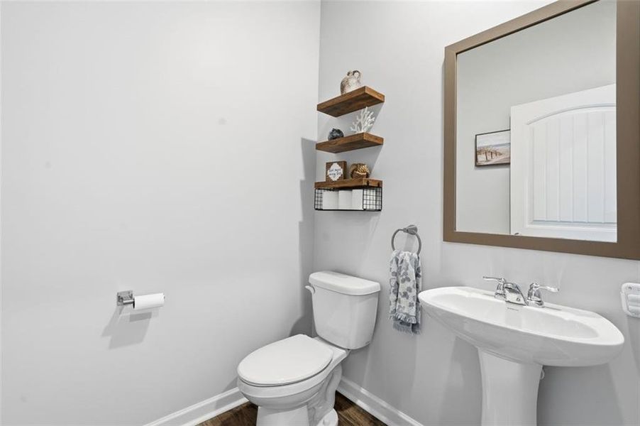 Furnished interior view inside a new home in , Dallas (Image 11).