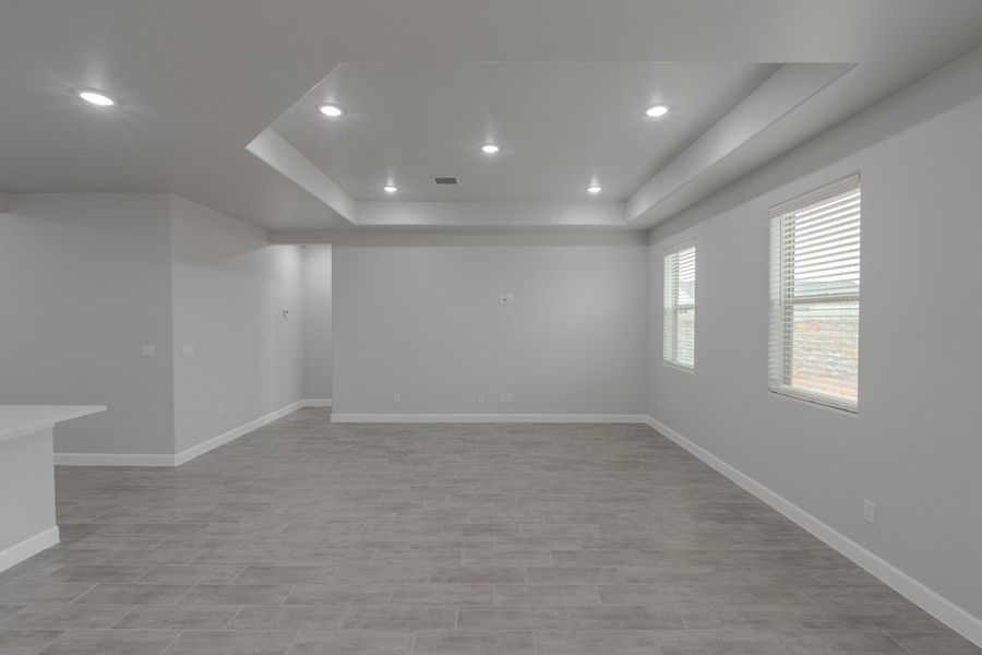 Spacious, unfurnished interior of a new home in Summer Sky North, El Paso (Image 16).