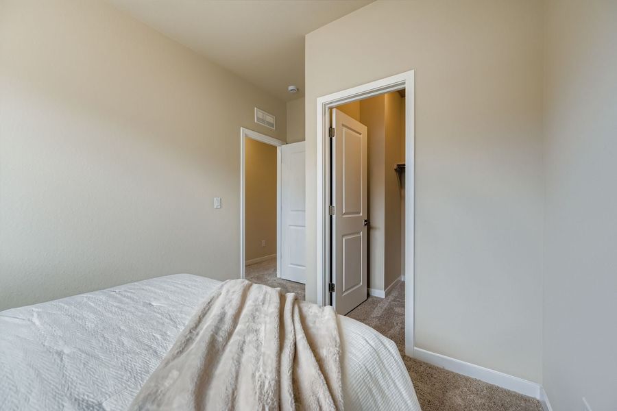 Longmont, CO New Home.  - Slide 19