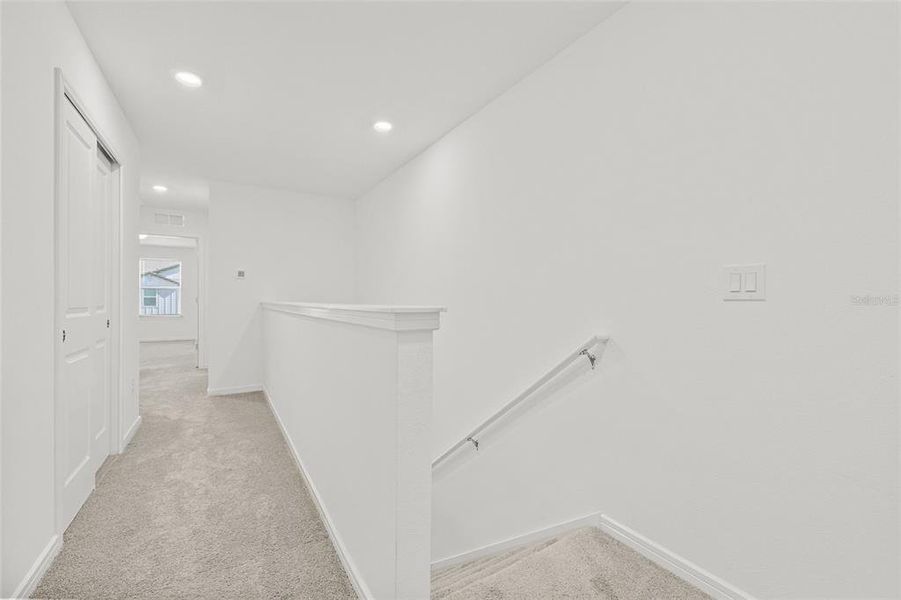 Spacious, unfurnished interior of a new home in , Tampa (Image 20).