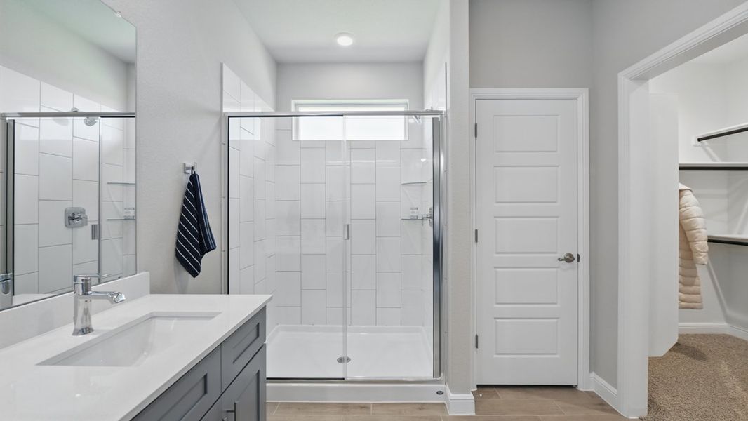 Representative furnished interior of a home built from the LARK by D.R. Horton in Rock Creek Ranch, Fort Worth (Image 13).