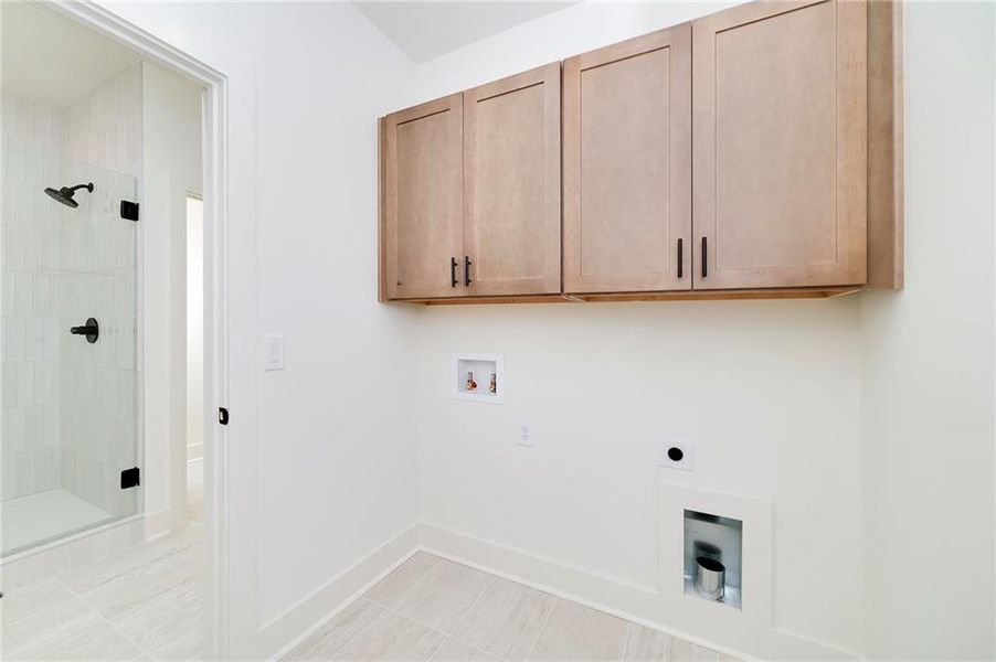 Spacious, unfurnished interior of a new home in , Gainesville (Image 20).