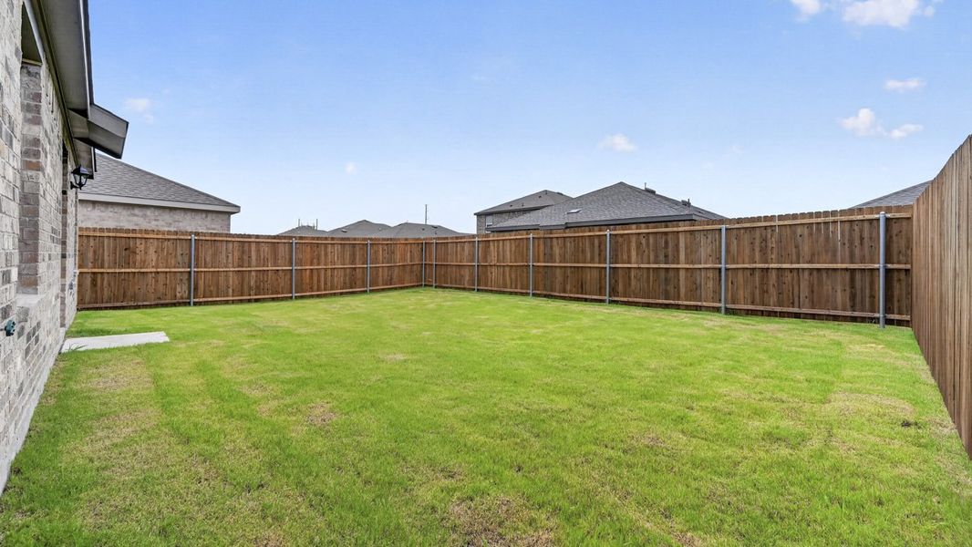 Exterior details and patio area of a home in Creekside Ranch, Blue Ridge (Image 3).