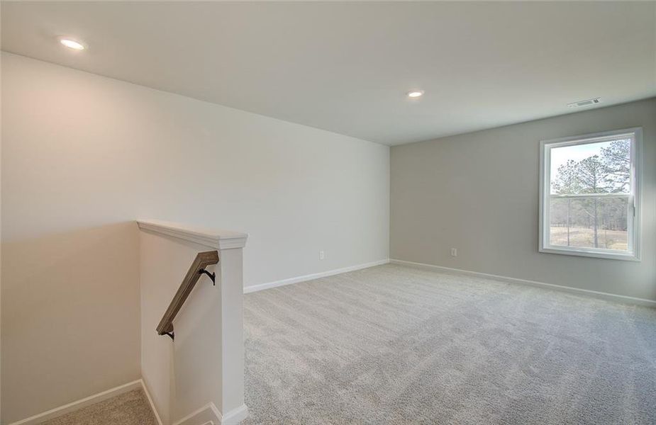 Spacious, unfurnished interior of a new home in Crofton Place Enclave, Snellville (Image 19).
