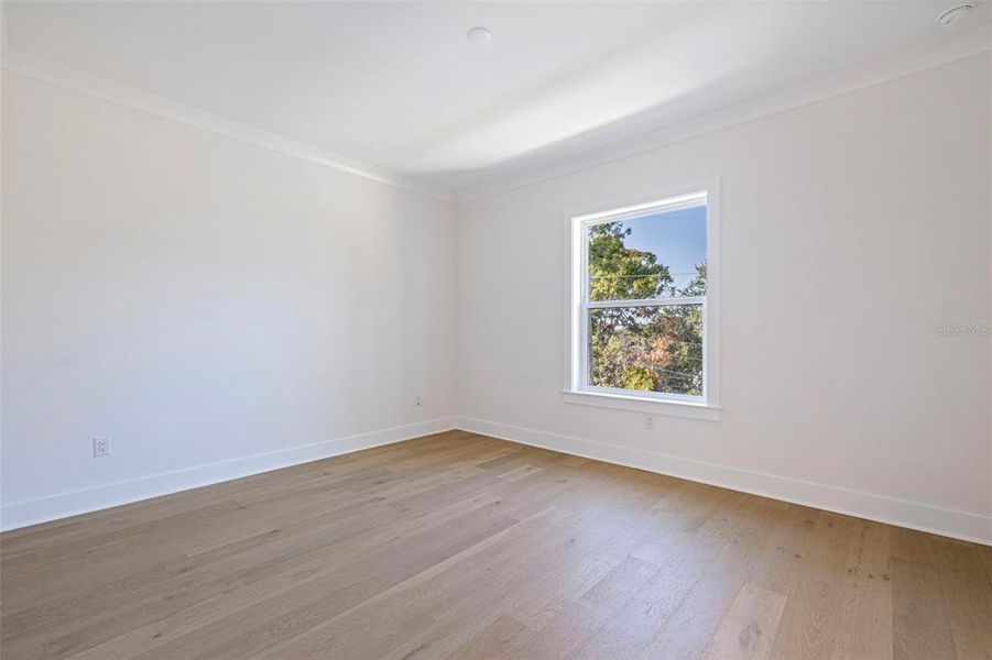 Spacious, unfurnished interior of a new home in , St. Petersburg (Image 38).