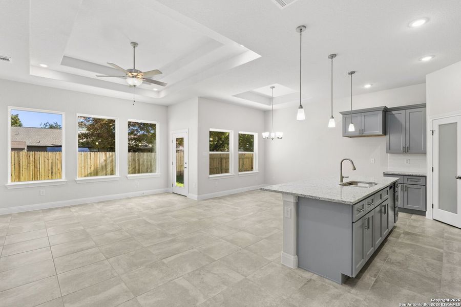 Spacious, unfurnished interior of a new home in , Seguin (Image 10).