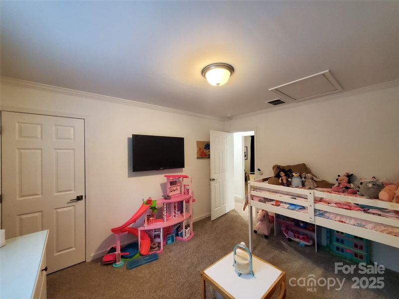 Image 35 of a home in .