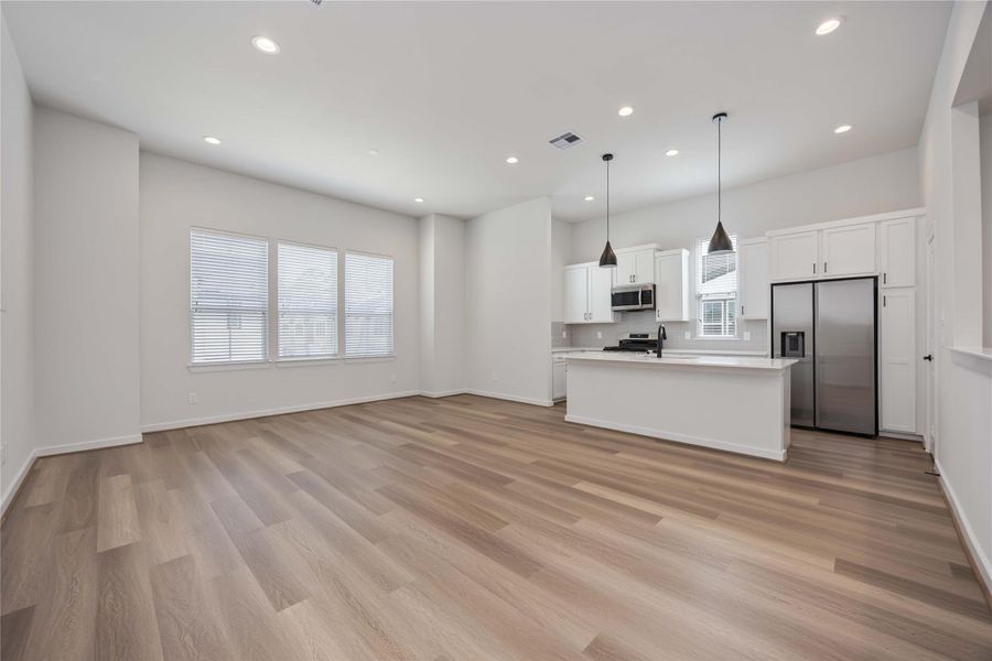 Spacious, unfurnished interior of a new home in Fulton Crossing, Houston (Image 20). Spacious, unfurnished interior of a new home in Fulton Crossing, Houston (Image 20).