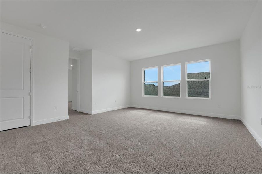 Spacious, unfurnished interior of a new home in Seaire, Parrish (Image 35).