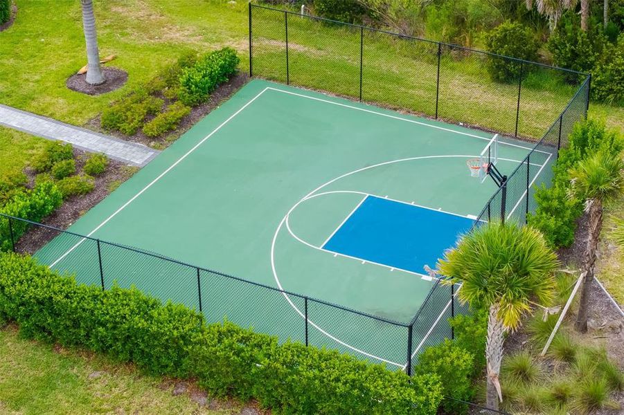 Community amenities in , Nokomis (Image 31).