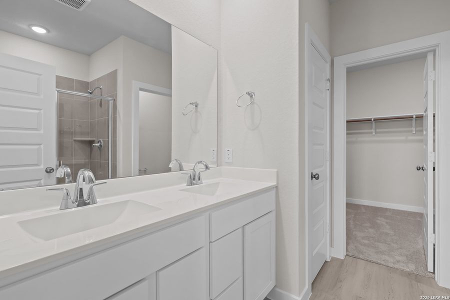Furnished interior view inside a new home in Spring Creek, San Antonio (Image 10).