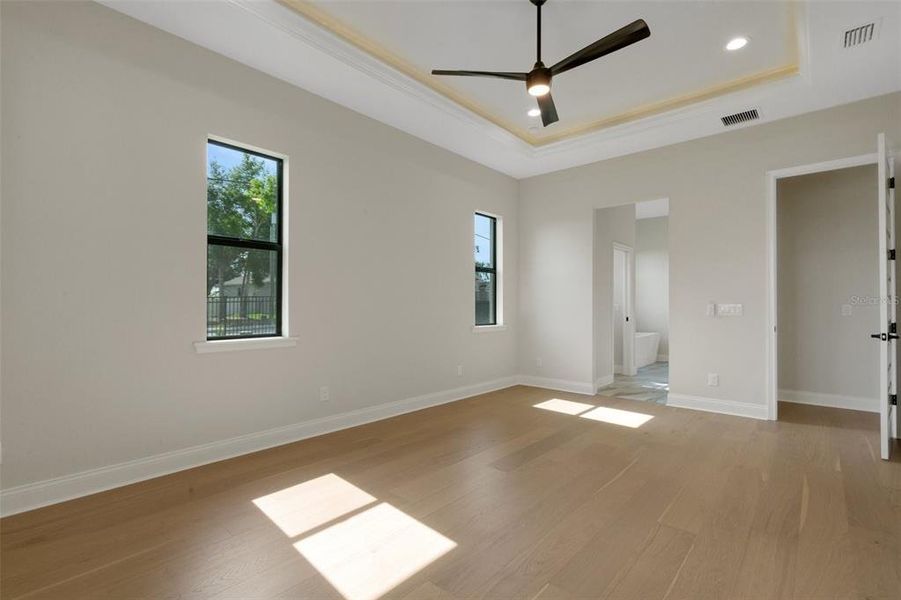 Spacious, unfurnished interior of a new home in , Lakeland (Image 29).