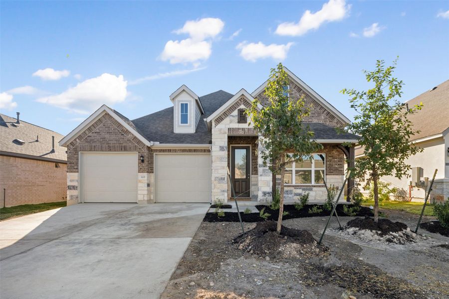Photos are representative images and renderings for illustrative purposes only. Actual structural options and design images of the home may vary. Photos are representative images and renderings for illustrative purposes only. Actual structural options and design images of the home may vary.