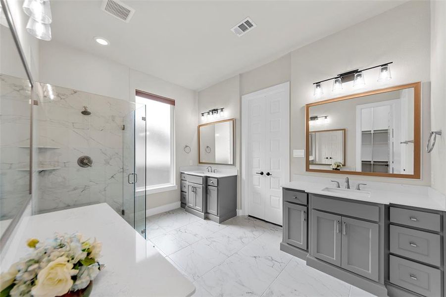 Furnished interior view inside a new home in , Frisco (Image 25).