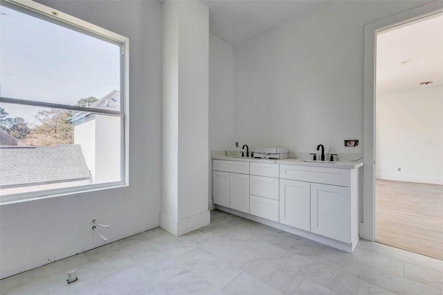 Image 25 of a home in .