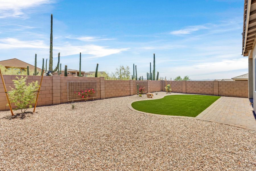 Exterior details and patio area of a home in Saguaro Reserve II, Marana (Image 3).