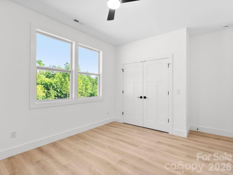Spacious, unfurnished interior of a new home in , Old Fort (Image 21).