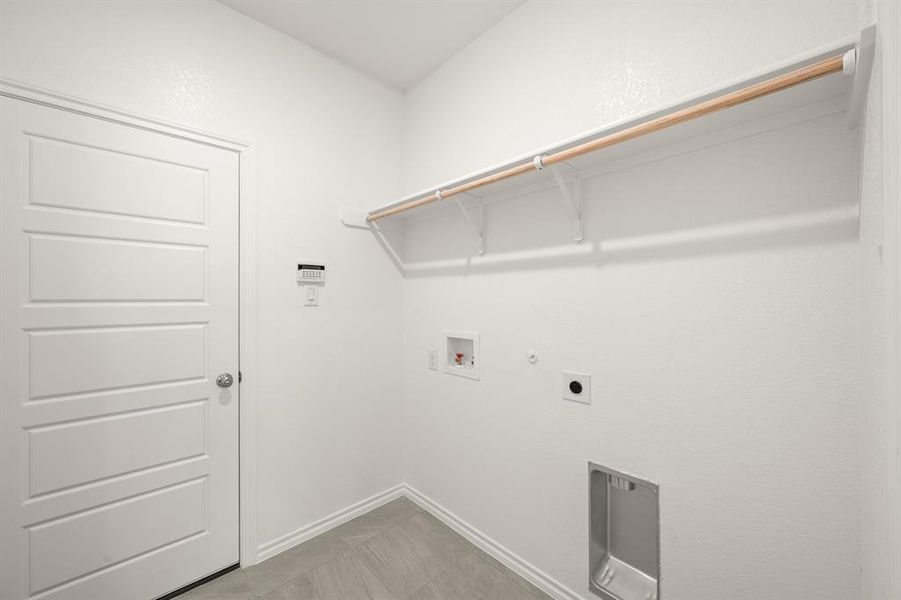 521 Waterford Park- Utility-1 521 Waterford Park- Utility-1