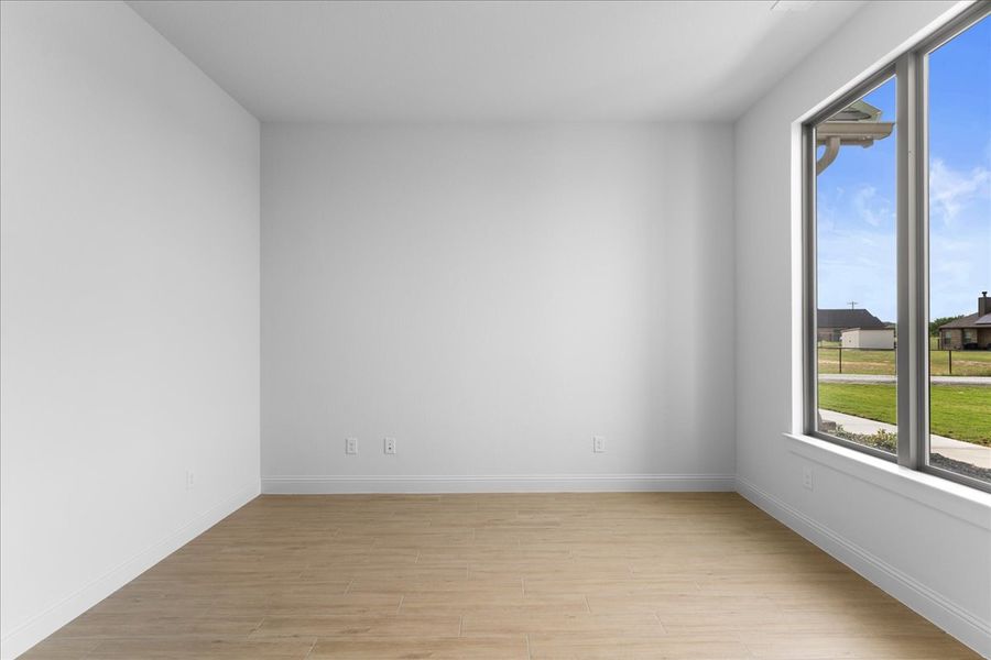 Spacious, unfurnished interior of a new home in Spring Valley Ranch, Paradise (Image 33).