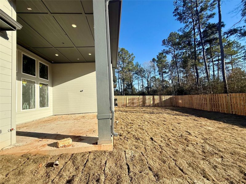Large covered patio!
