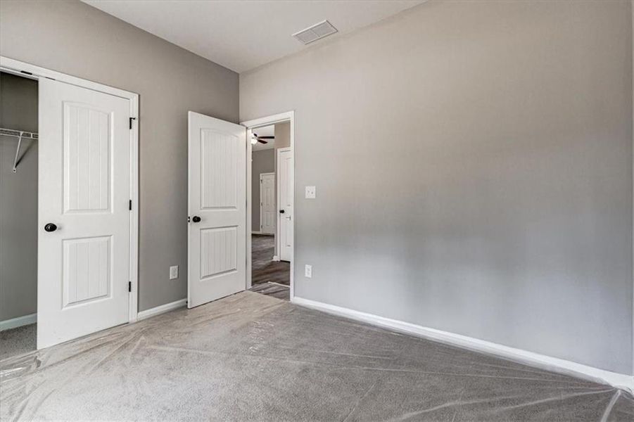 Spacious, unfurnished interior of a new home in , Temple (Image 11).