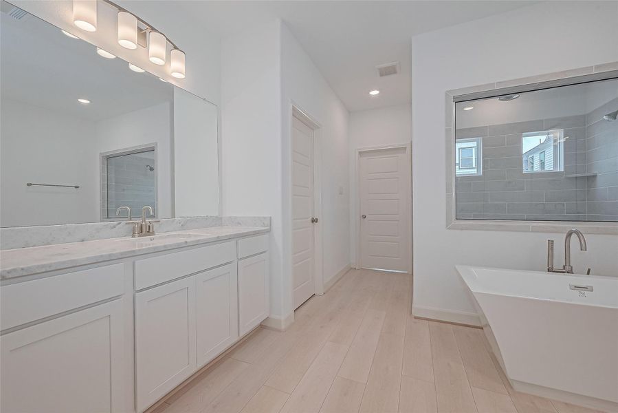 Furnished interior view inside a new home in Regents Court, Houston (Image 14).