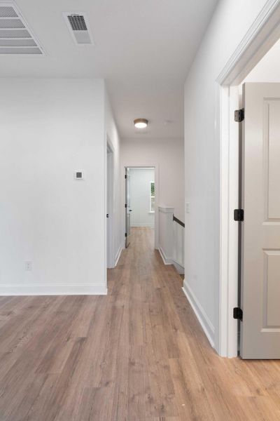 Spacious, unfurnished interior of a new home in Hayes Park, Johns Island (Image 20).