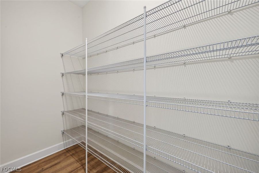 Spacious, unfurnished interior of a new home in Cape Coral, Cape Coral (Image 16).