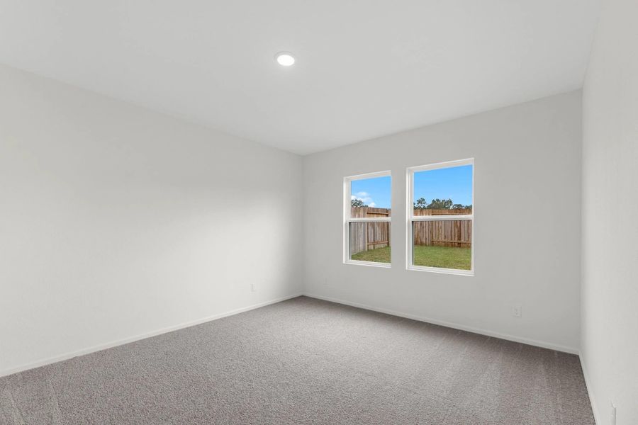Representative unfurnished interior of a home built from the Luna by Starlight Homes in Crescent Mills, Wilson's Mills (Image 18).