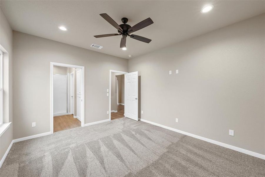 Spacious, unfurnished interior of a new home in , Waco (Image 21).
