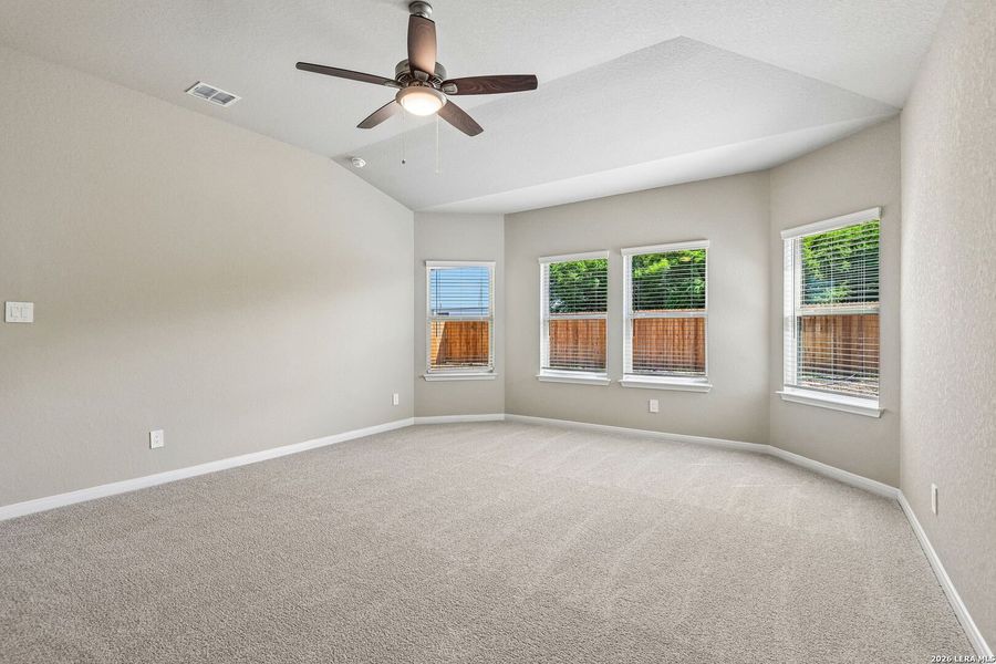 Spacious, unfurnished interior of a new home in Royal Crest, San Antonio (Image 46).