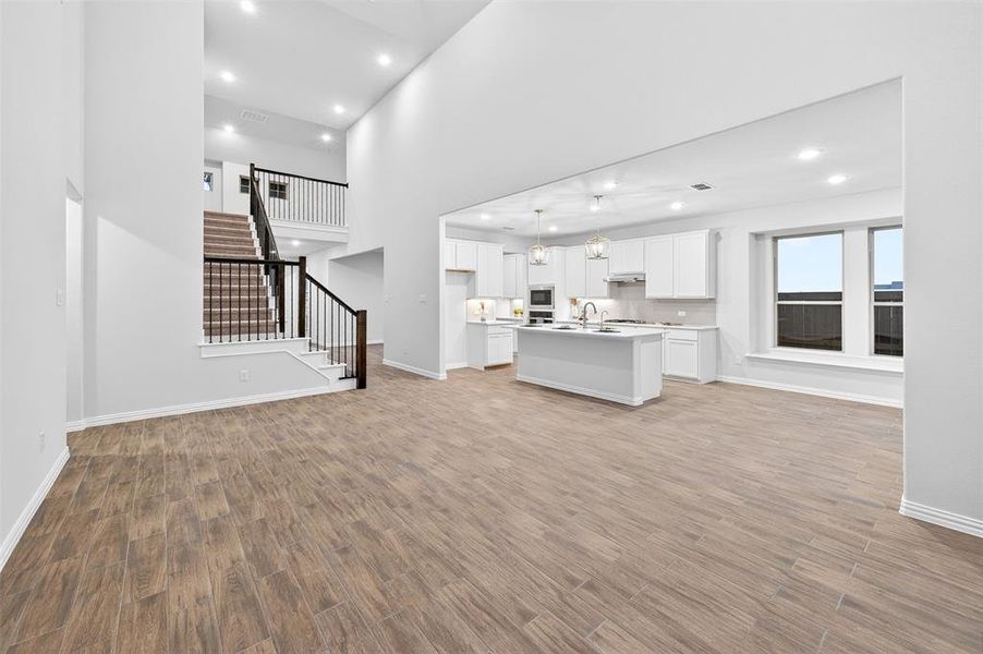 Spacious, unfurnished interior of a new home in Lily Creek at Sutton Fields, Aubrey (Image 29).