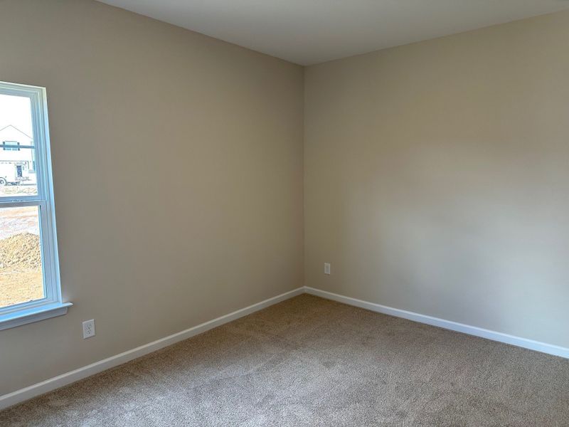 Spacious, unfurnished interior of a new home in Cumberland Estates, Fairview (Image 9).