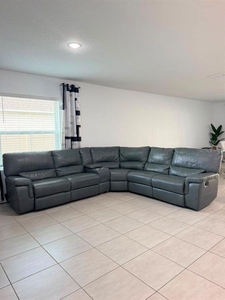 Furnished interior view inside a new home in , Kissimmee (Image 12).
