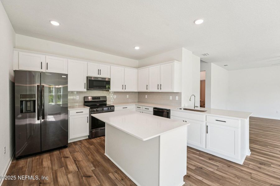 Furnished interior view inside a new home in Panther Creek, Jacksonville (Image 8).