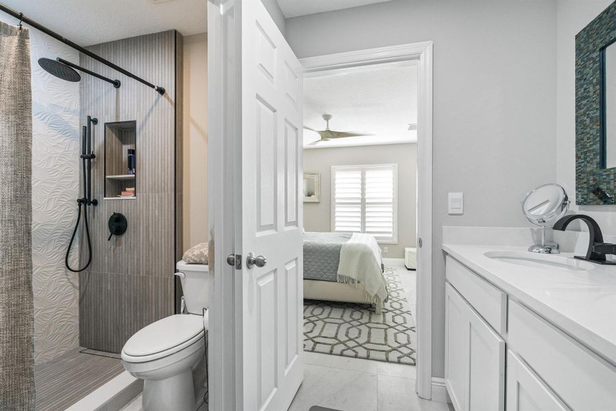 Furnished interior view inside a new home in Grande Hammock, Vero Beach (Image 50). Furnished interior view inside a new home in Grande Hammock, Vero Beach (Image 50).