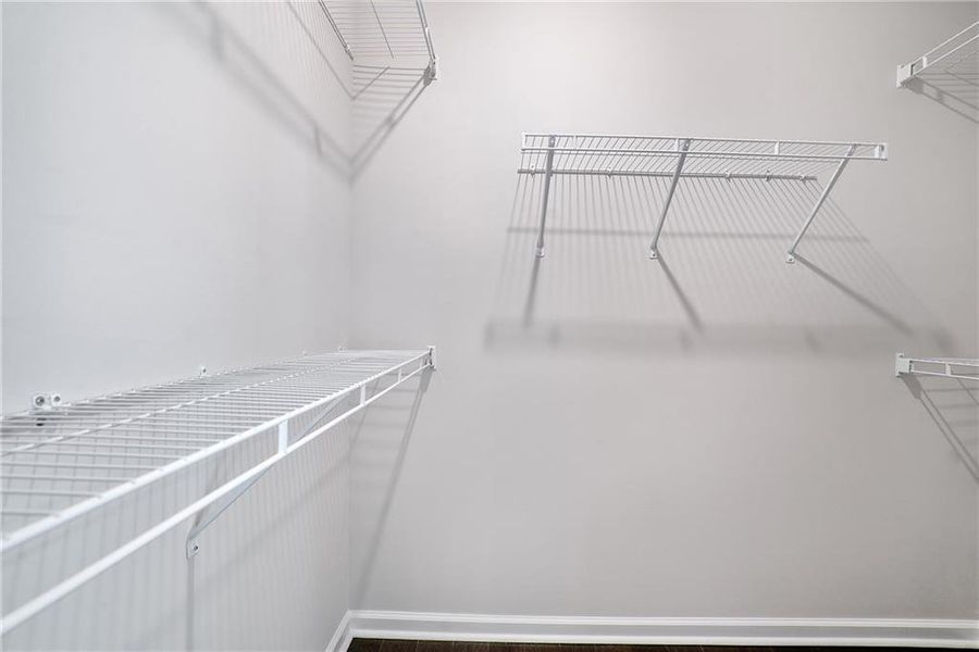 Spacious, unfurnished interior of a new home in Aberdeen, Hoschton (Image 17).