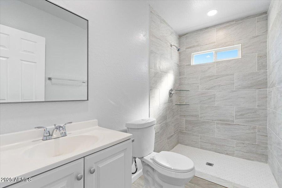 Large tiled shower Large tiled shower