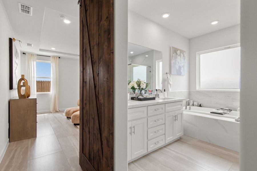 Furnished interior view inside a new home in Taylor Creek Village, Mcallen (Image 19).