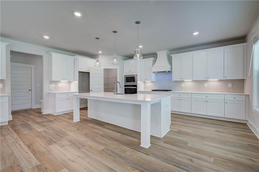 Furnished interior view inside a new home in , Senoia (Image 9).