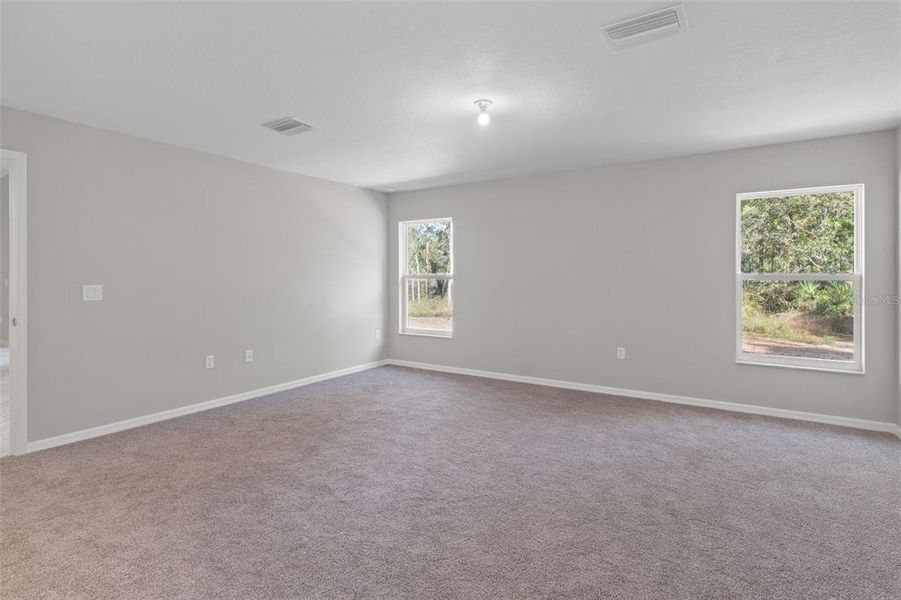 Spacious, unfurnished interior of a new home in , Homosassa (Image 26).