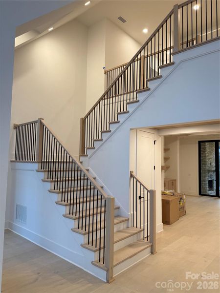 Spacious, unfurnished interior of a new home in , Charlotte (Image 25).