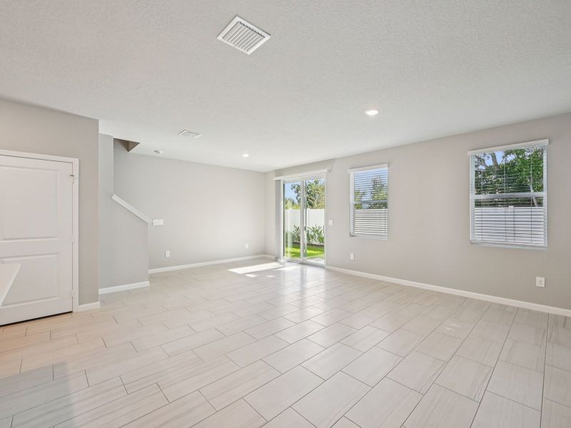 The Sandpiper End at 514 Salisbury Cir